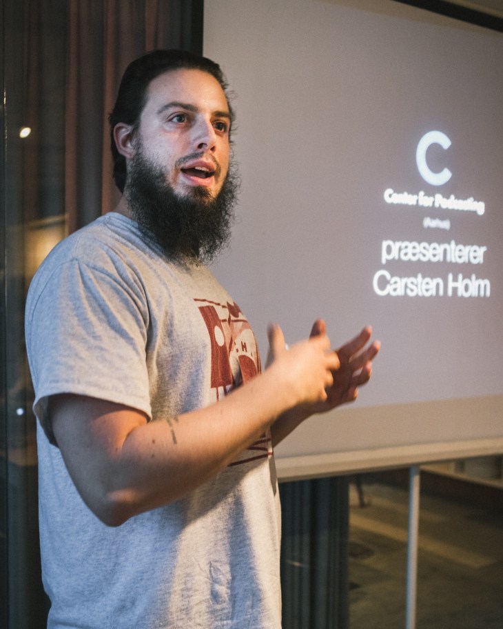 73954C0B-3543-423C-912E-A6A142CB9D53